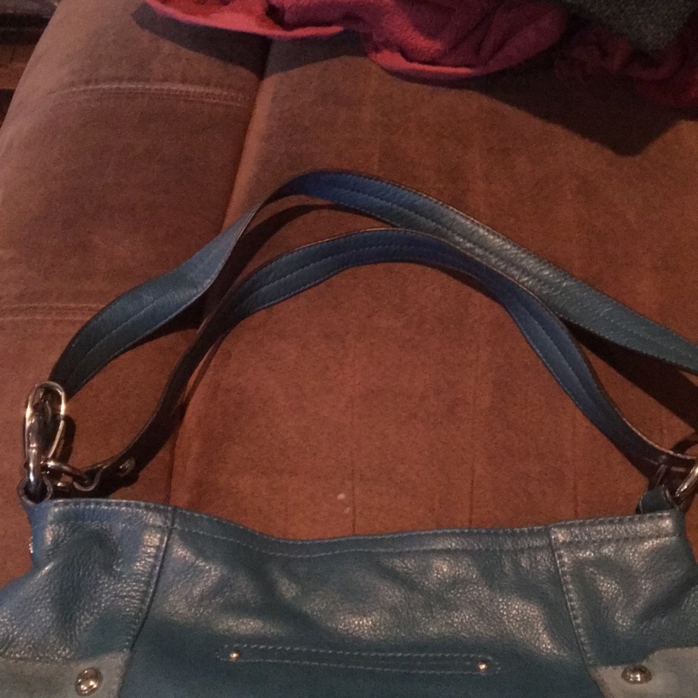 B Makowsky Blue Leather Handbag w/studs - Picture 5 of 11